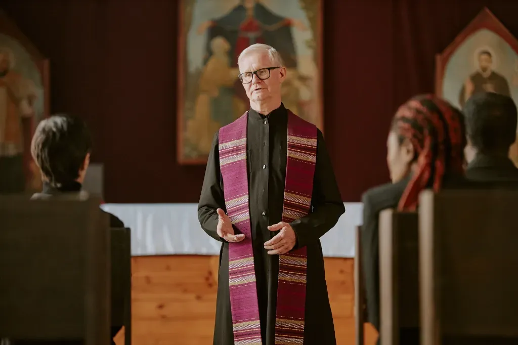 Kiedy ksiądz zakłada stułę